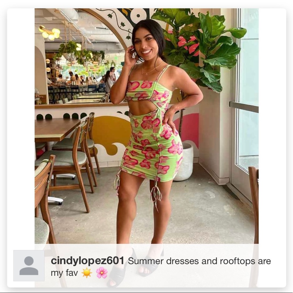 Womens Sleeveless Cutout Ruched Front Body Con Dress - Mint Green Floral - Small